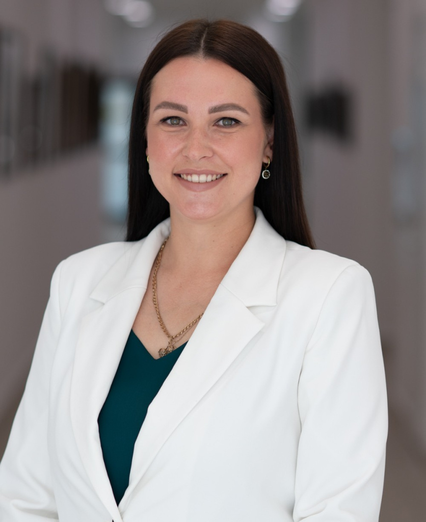 SIR_2555.jpg SIR_2555.jpg